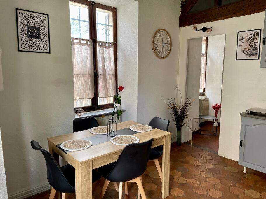 Maison A Proximite De Barbizon / Fontainebleau / A6 Saint-Sauveur-sur-Ecole Esterno foto